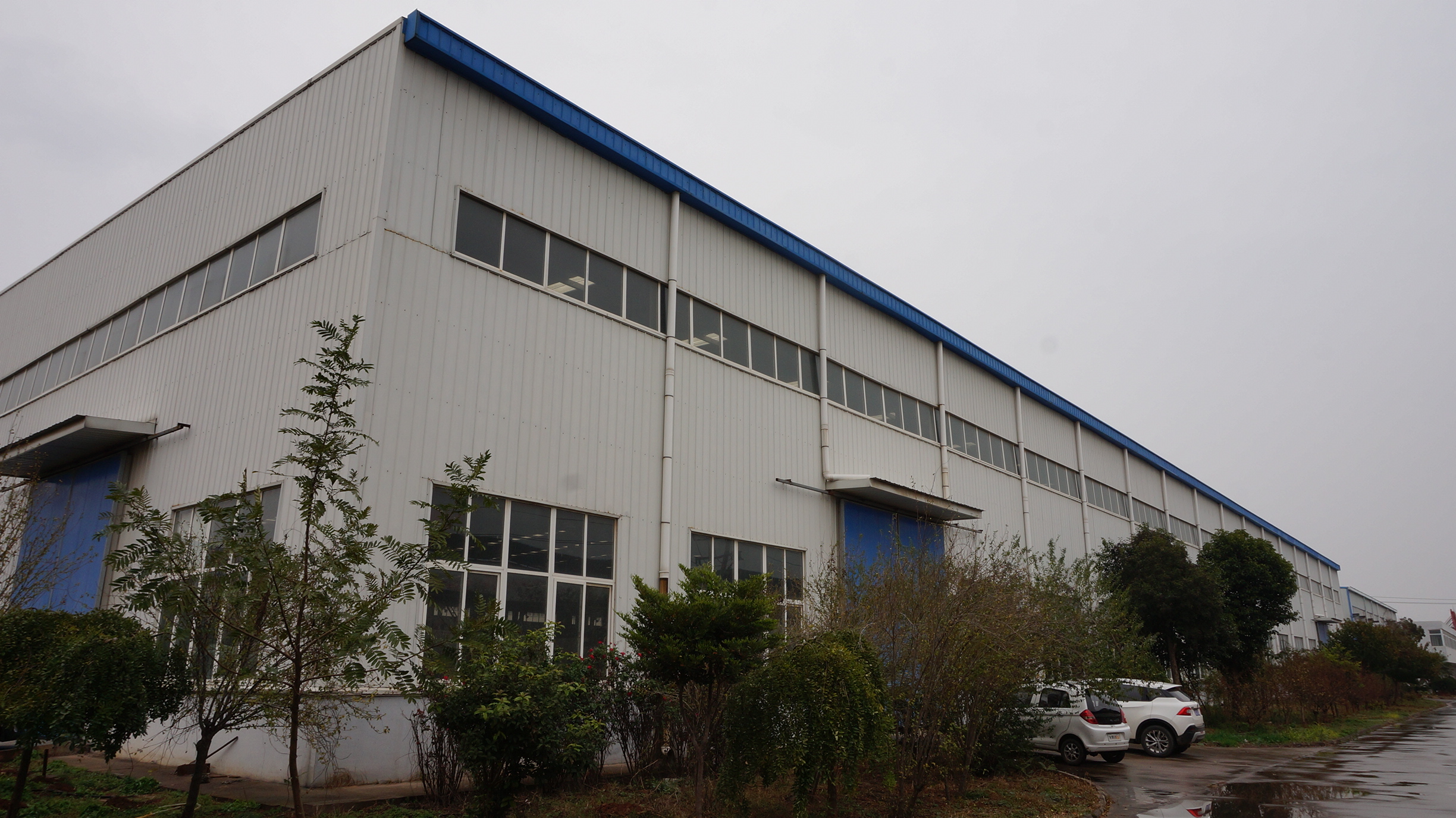 真空甩带炉厂房实拍图.jpg 真空甩带炉厂房实拍图.jpg